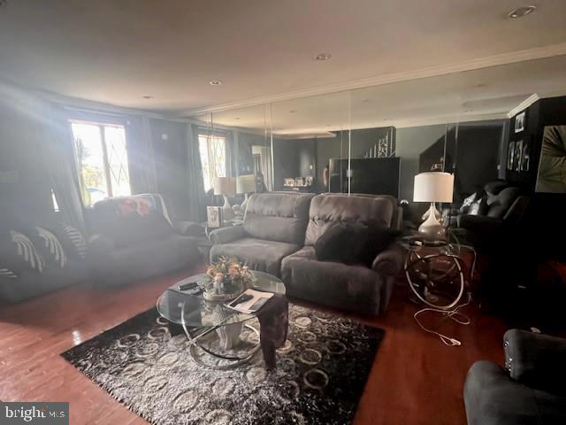 719 Taylor Dr
