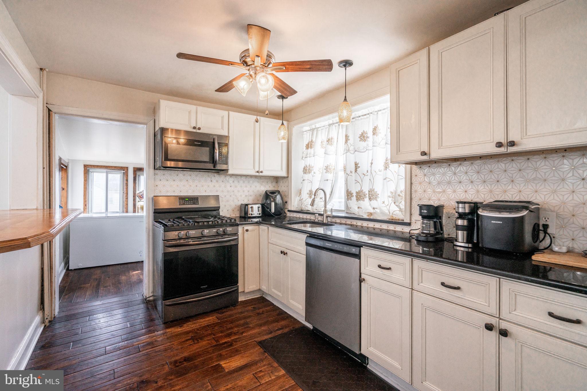 133 Woodlawn Ave