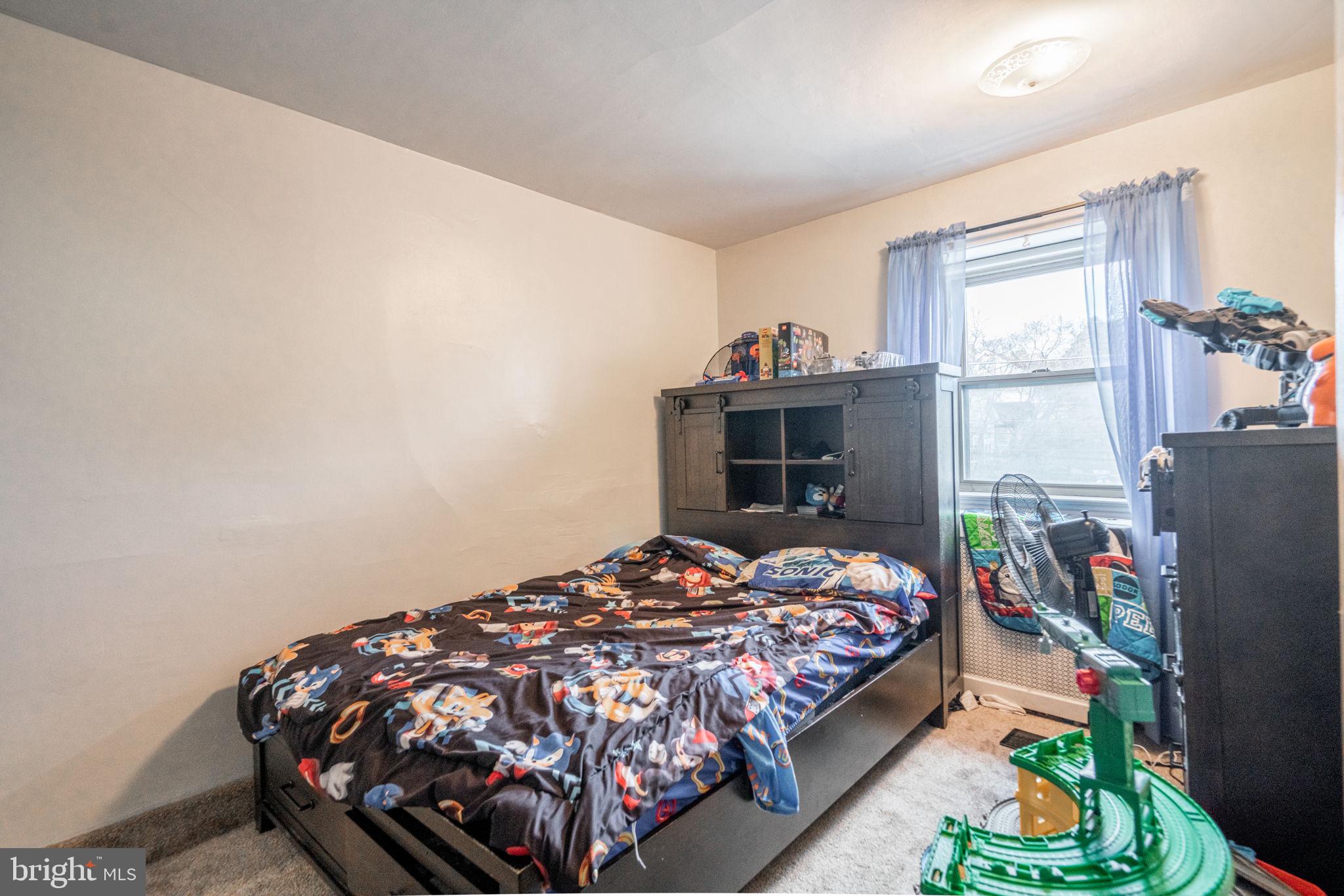 133 Woodlawn Ave