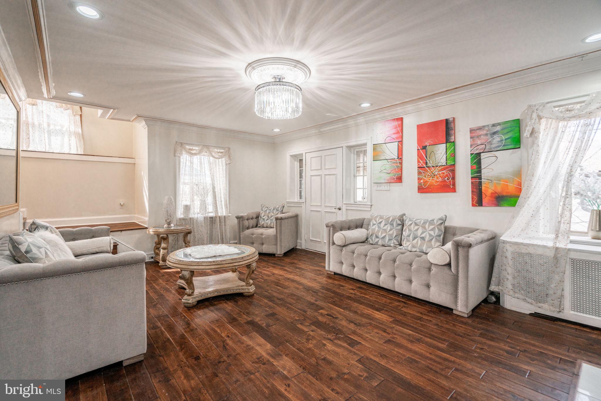 133 Woodlawn Ave