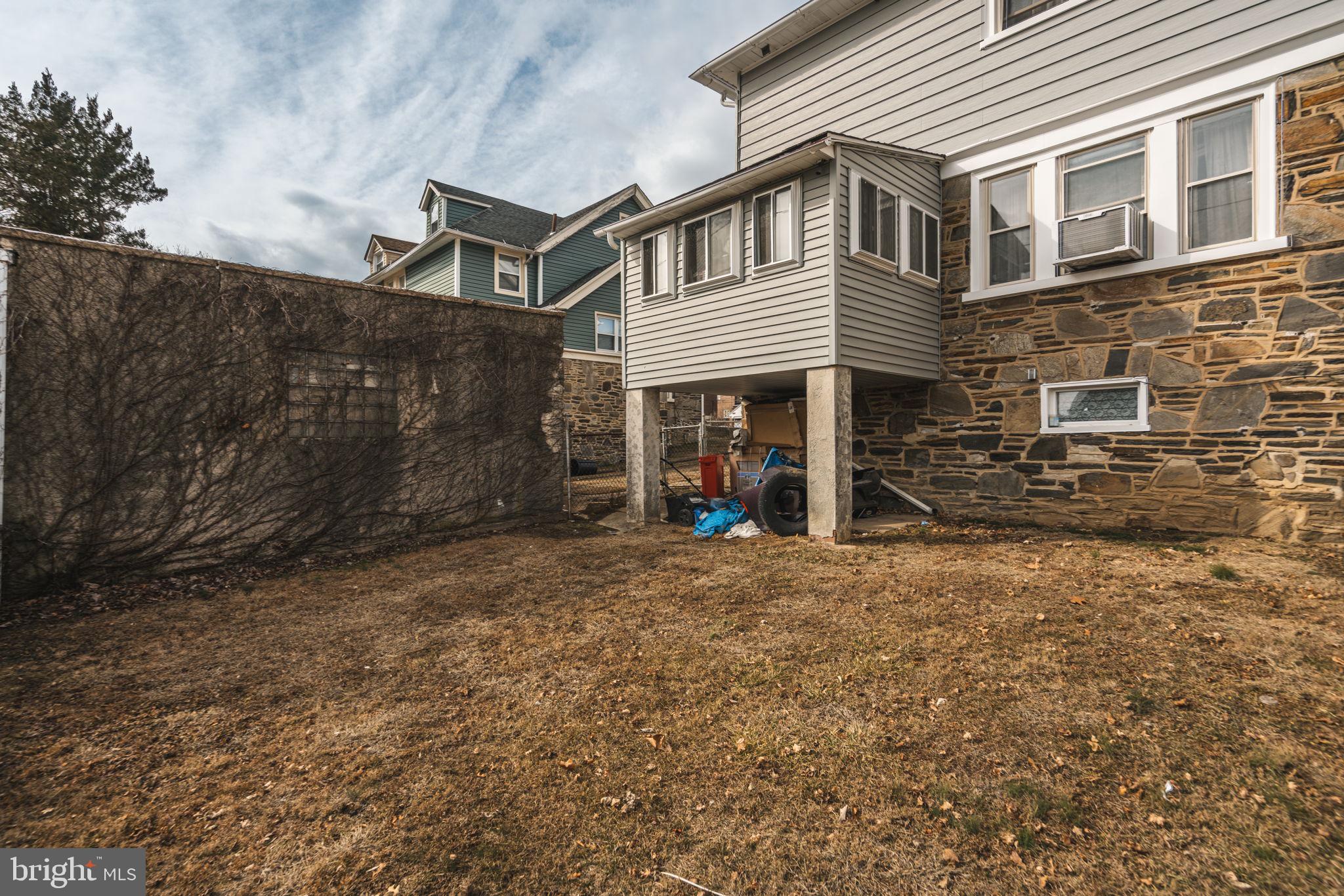 133 Woodlawn Ave
