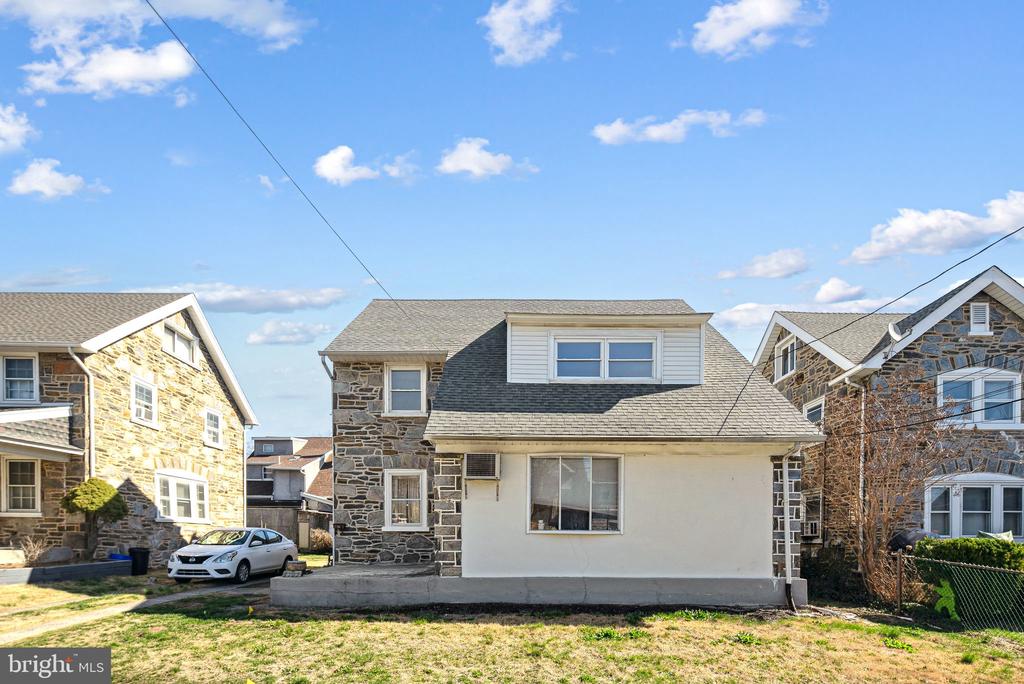 7103 PENARTH AVE