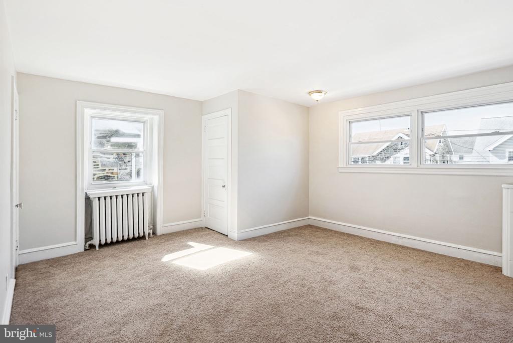 7103 PENARTH AVE