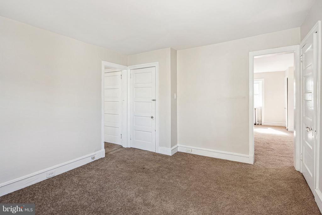 7103 PENARTH AVE