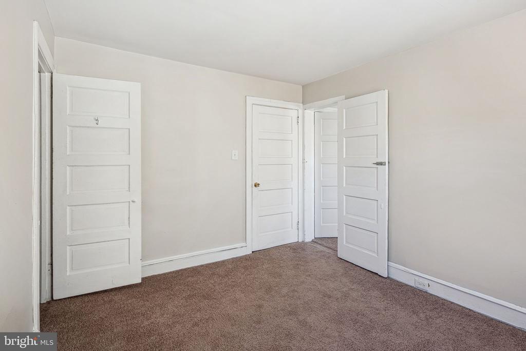 7103 PENARTH AVE
