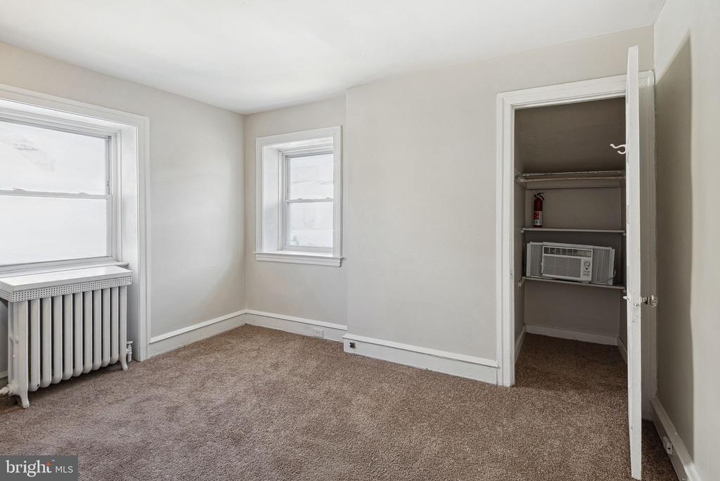 7103 PENARTH AVE