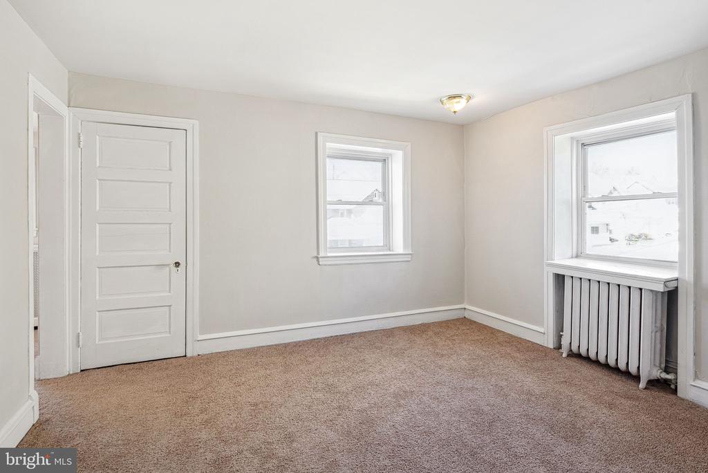 7103 PENARTH AVE