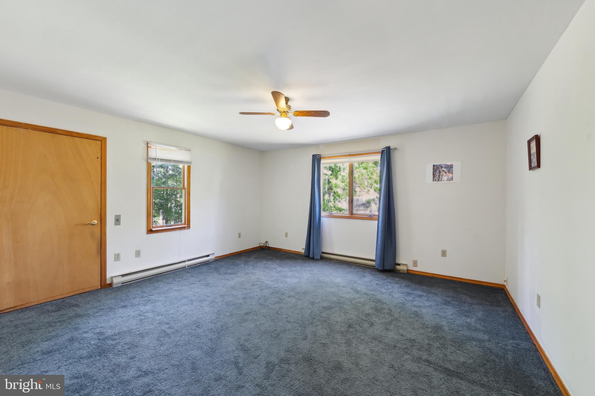 216 Howarth Rd