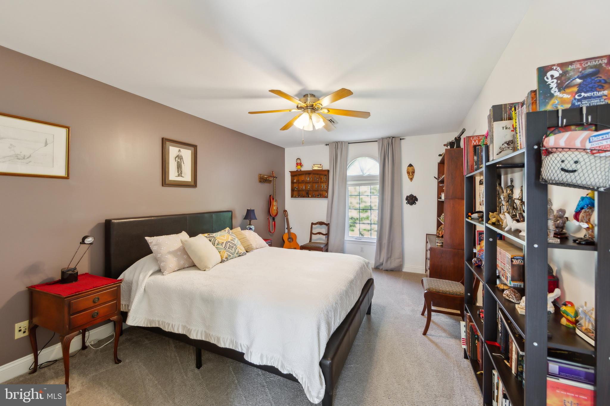 216 Howarth Rd
