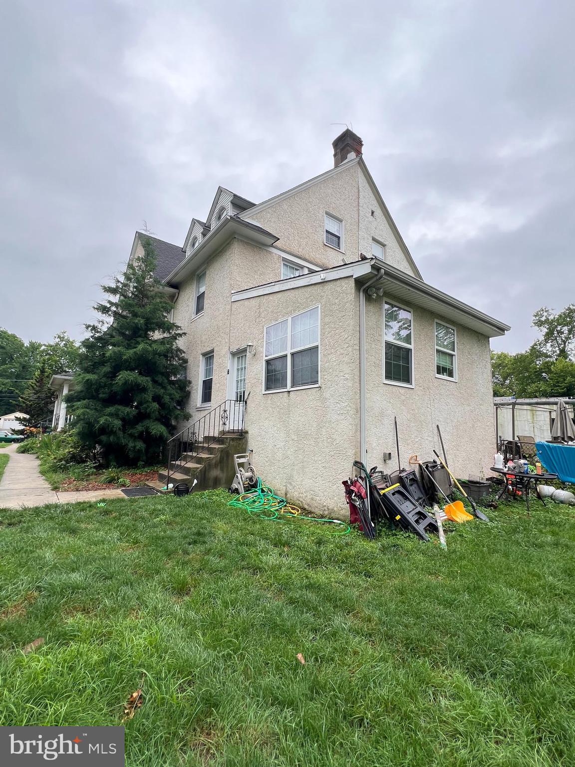 103 Lincoln Ave