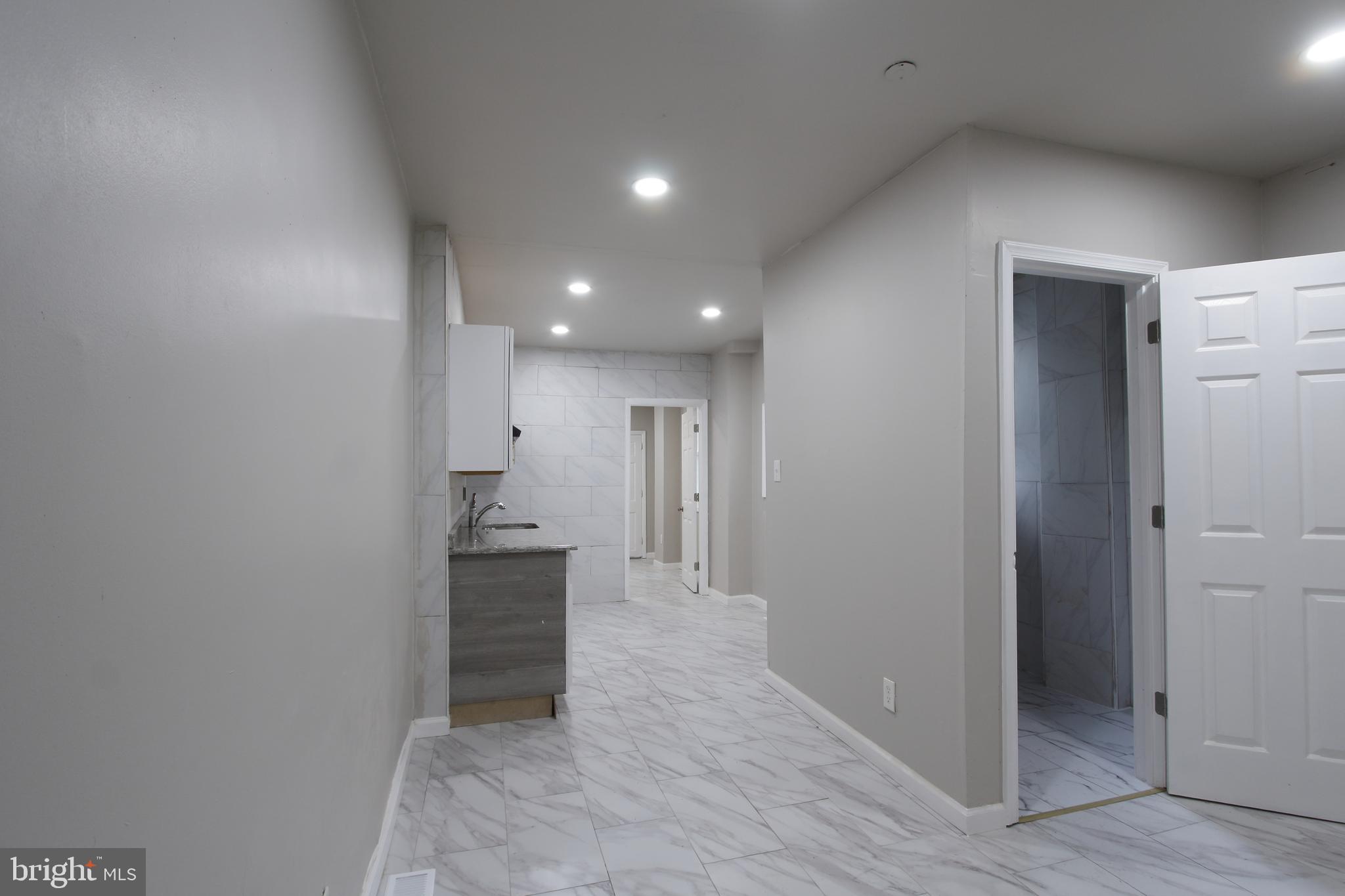 803 W Mary St