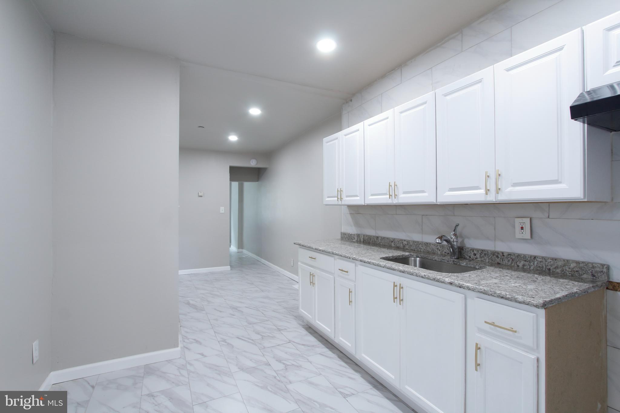 803 W Mary St