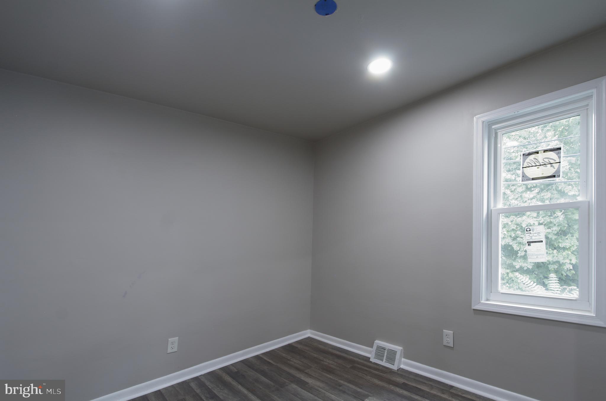 803 W Mary St