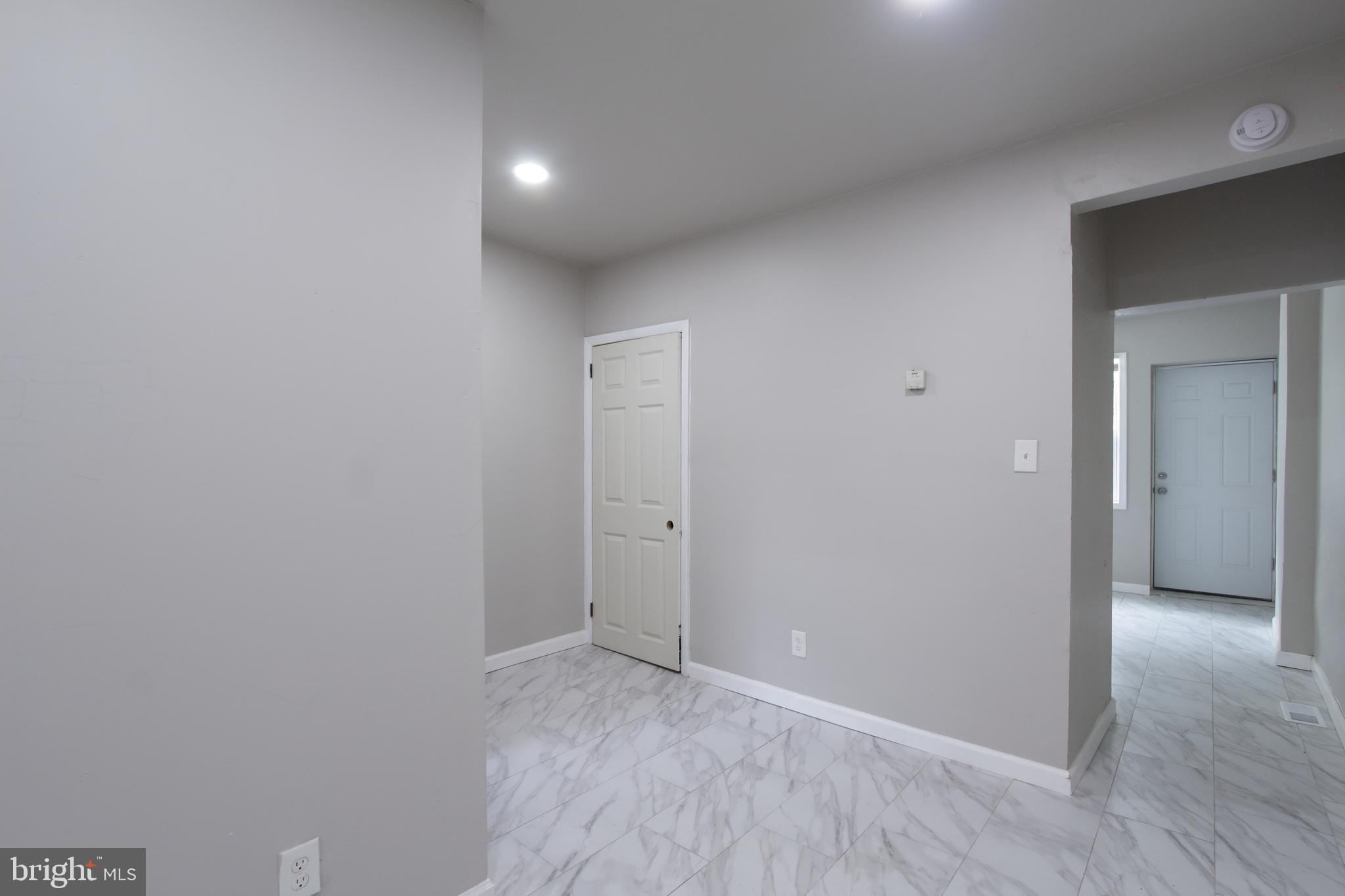 803 W Mary St