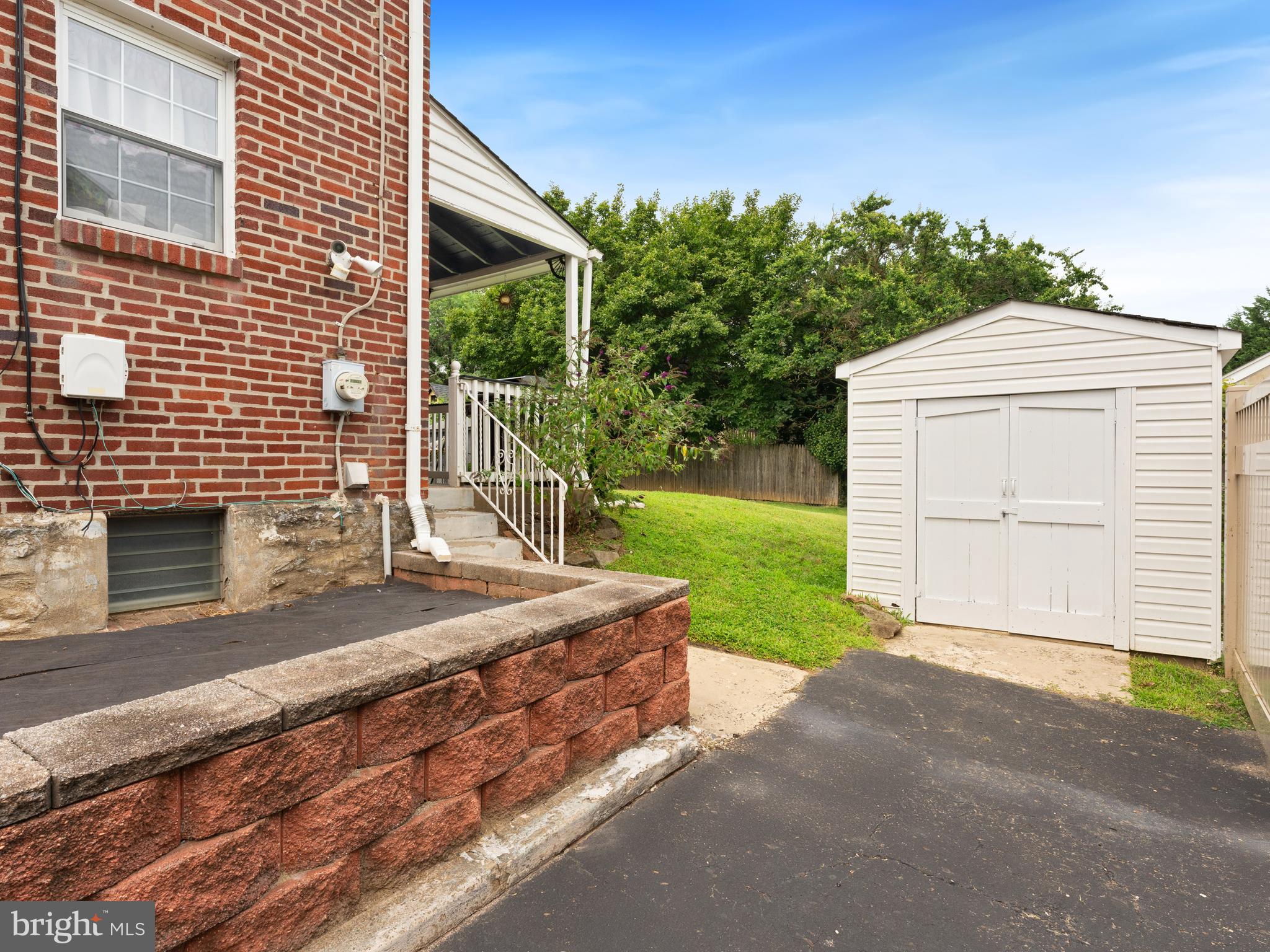 353 Kirks Ln