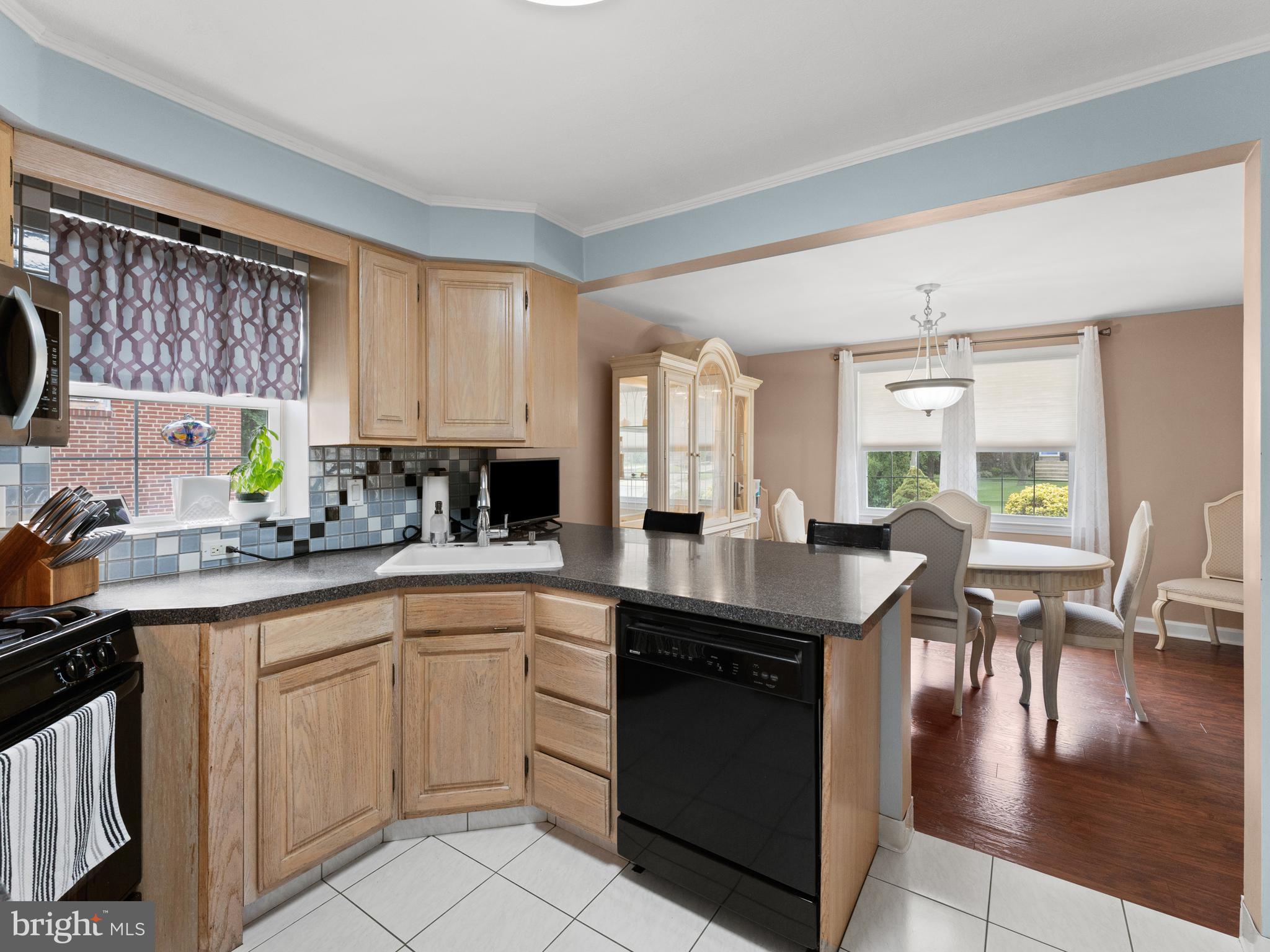 353 Kirks Ln