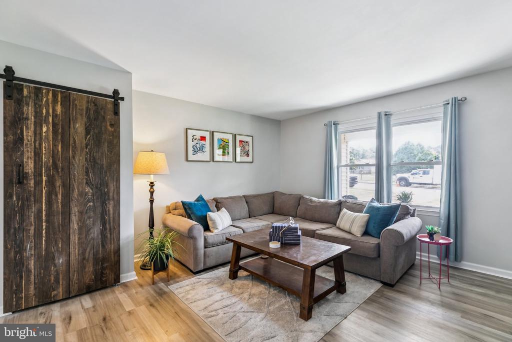 2401 W Colonial Dr