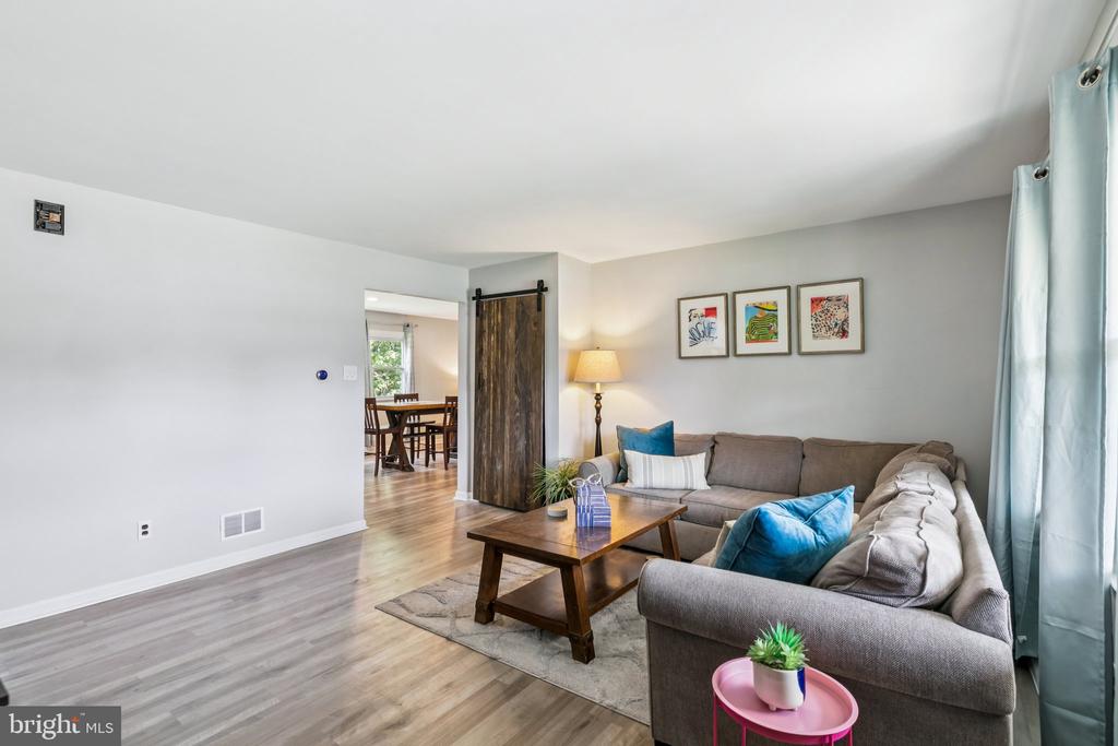 2401 W Colonial Dr