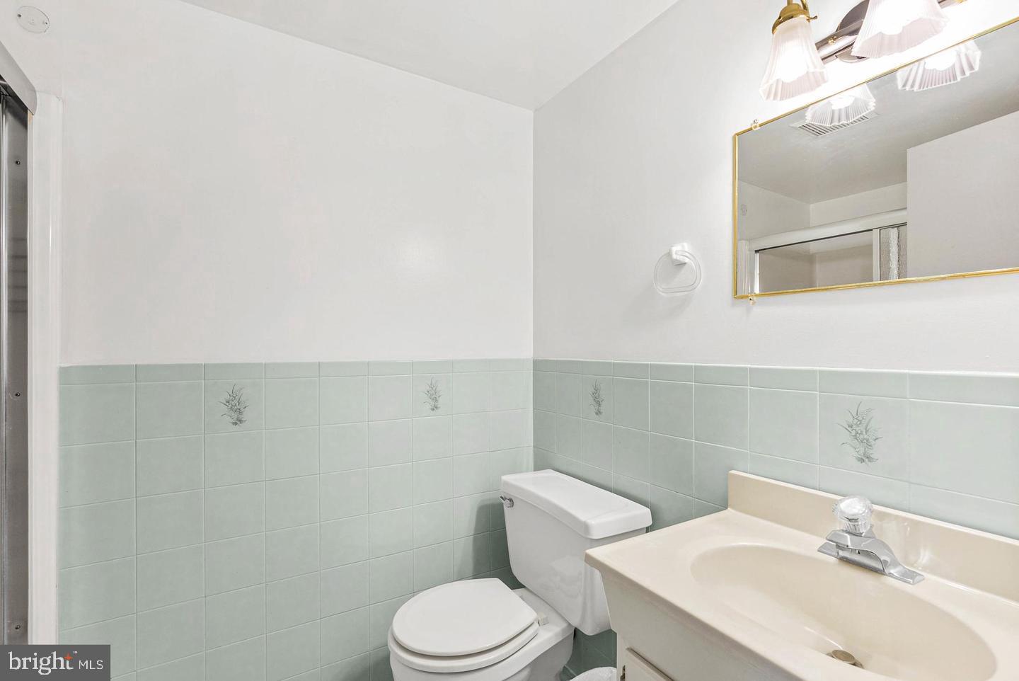 643 SAINT ANTHONY LN