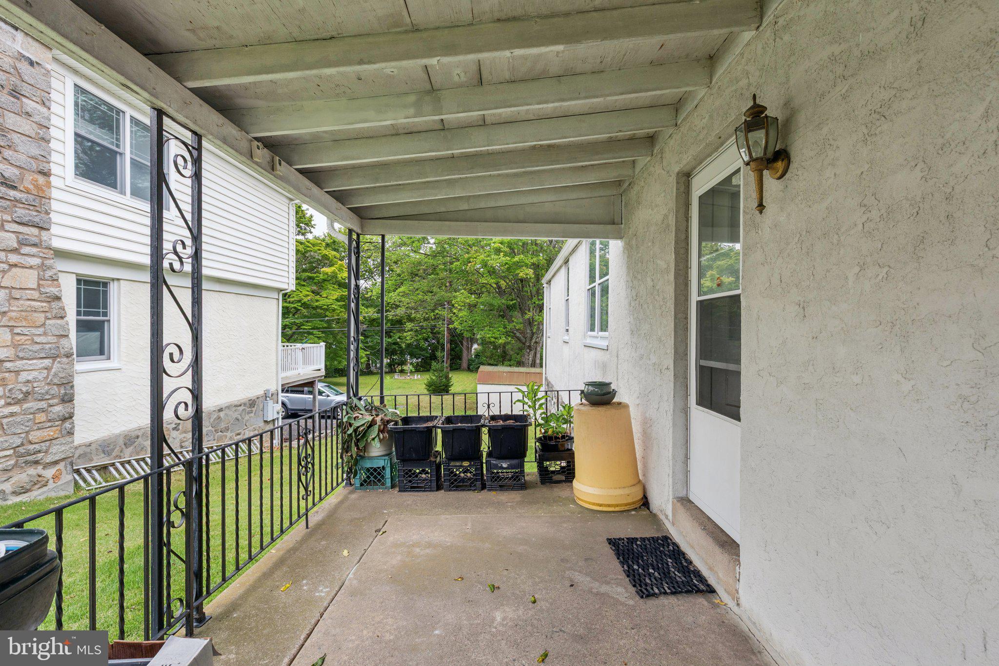 2613 SUNSET BOULEVARD