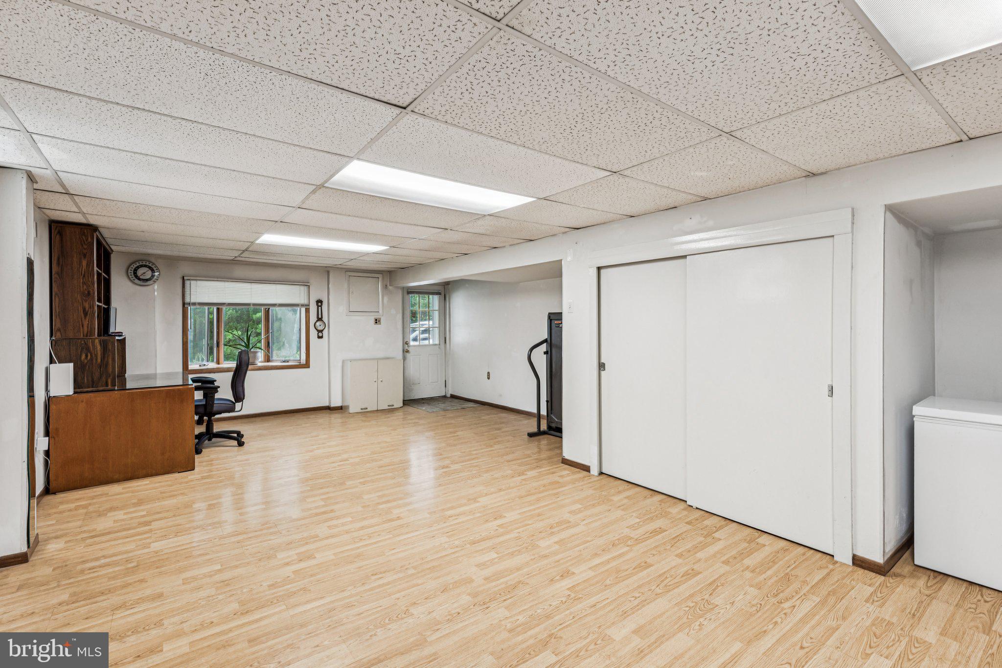 2613 SUNSET BOULEVARD