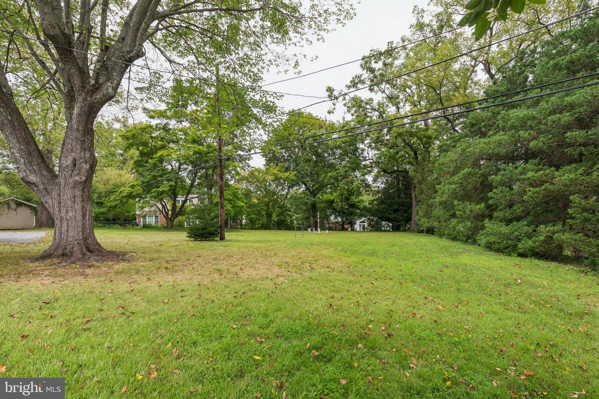 2613 SUNSET BOULEVARD