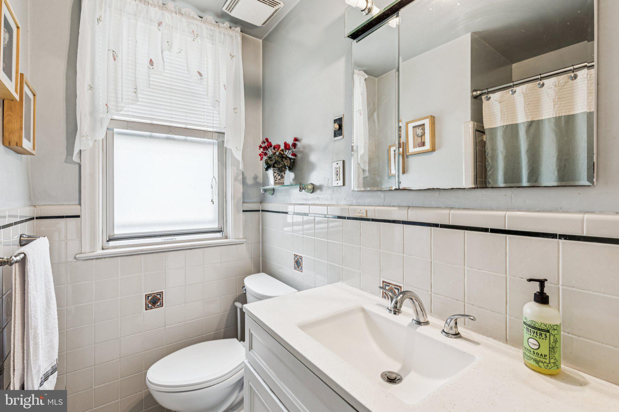 2613 SUNSET BOULEVARD