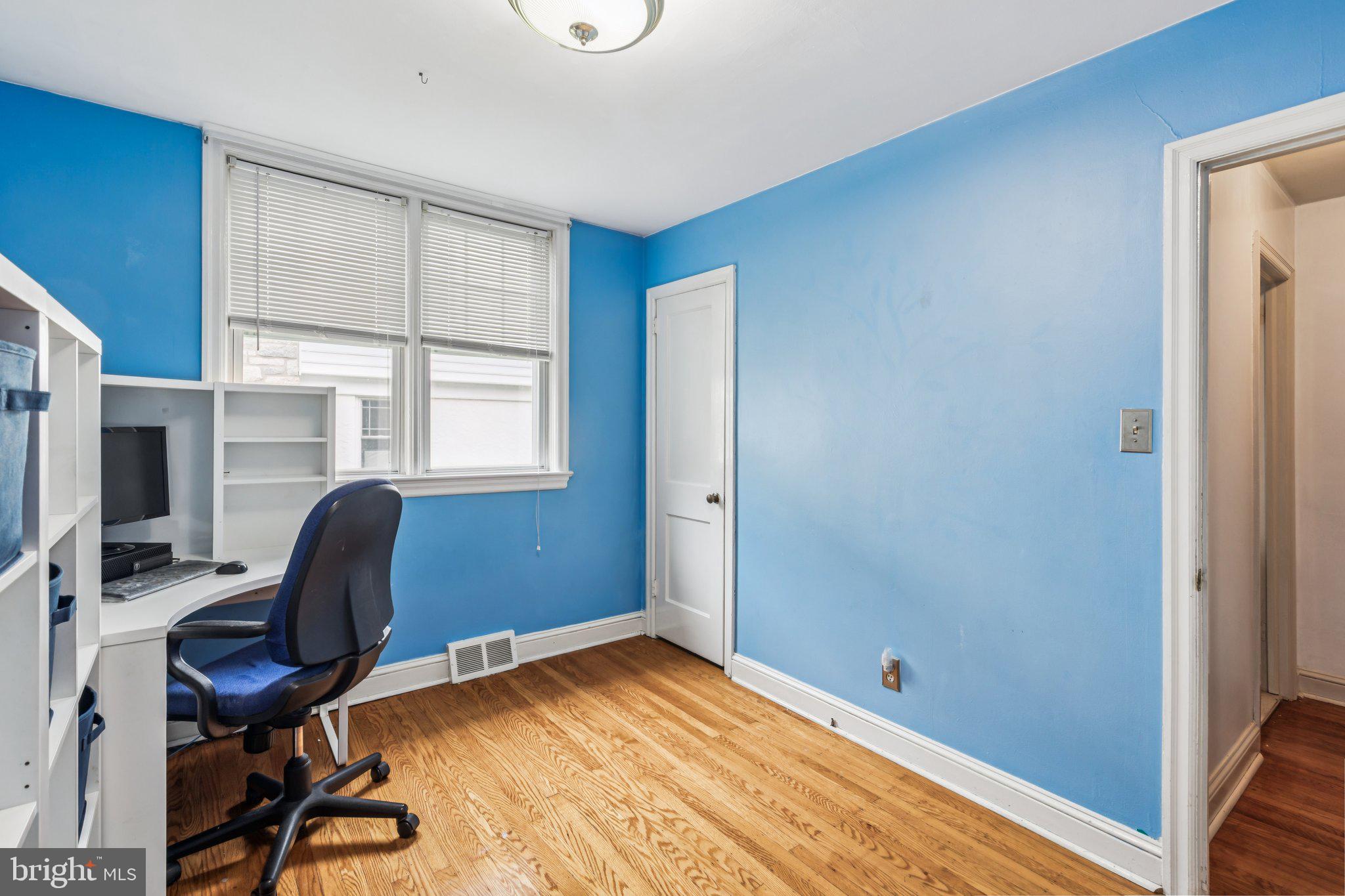 2613 SUNSET BOULEVARD