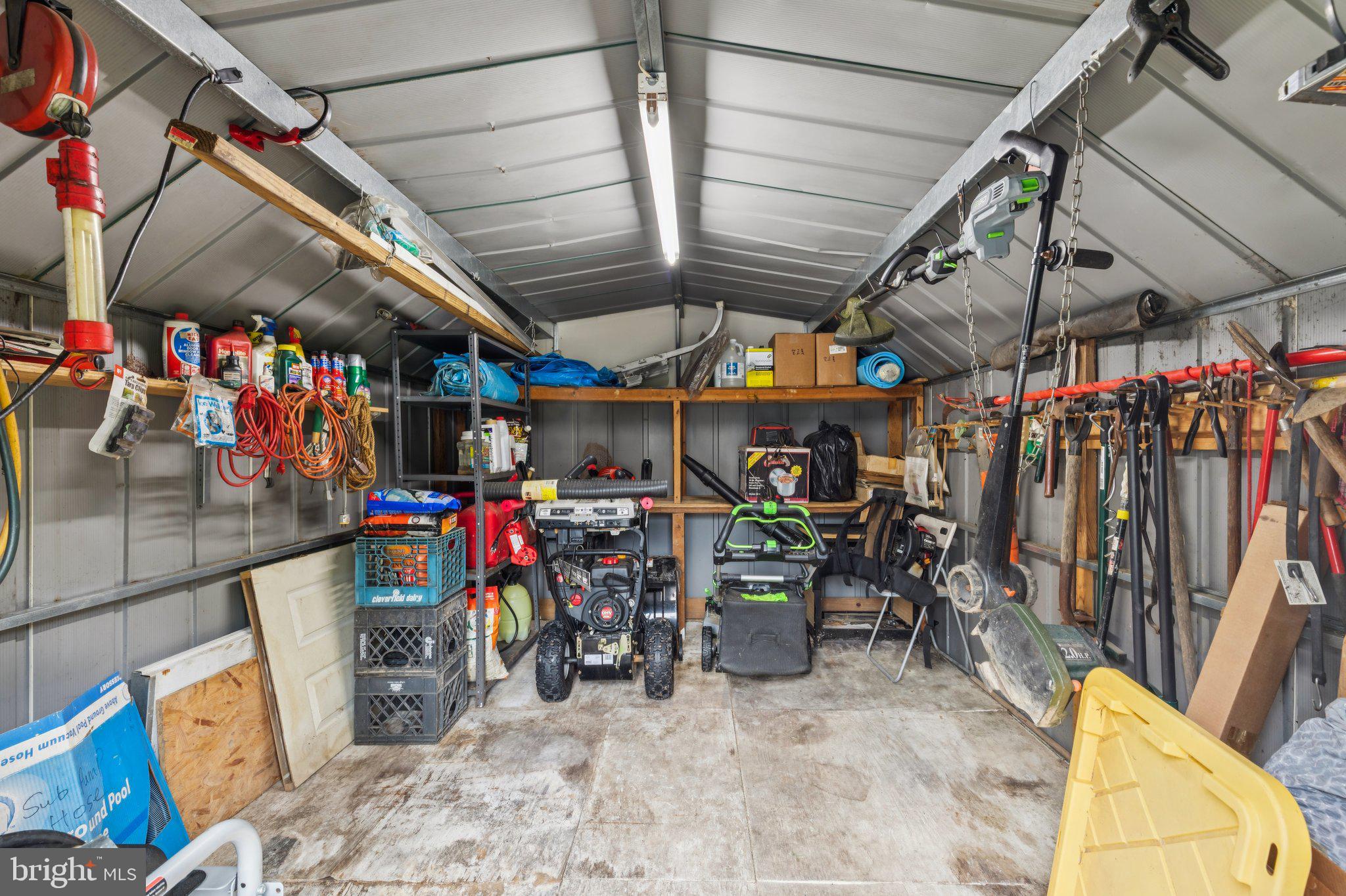 2613 SUNSET BOULEVARD