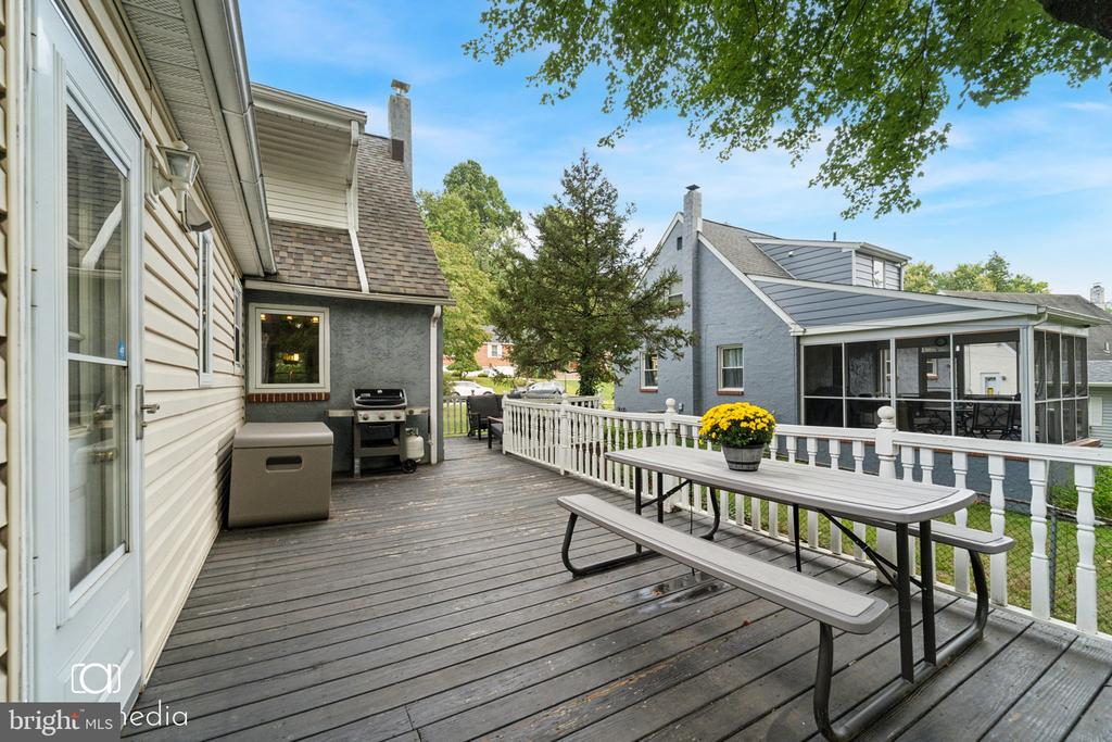 1361 VALLEY ROAD
