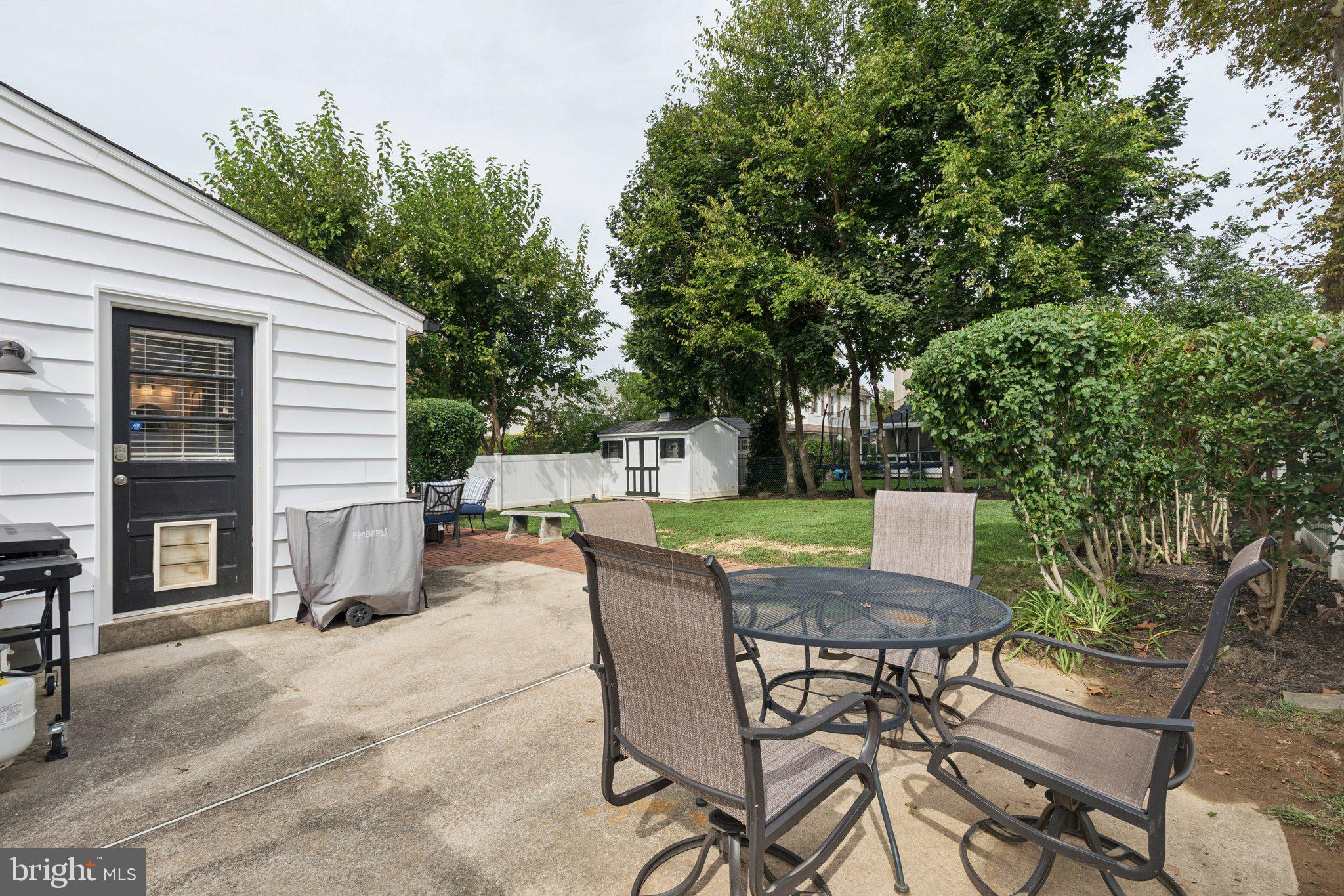 2423 HOLLIS ROAD