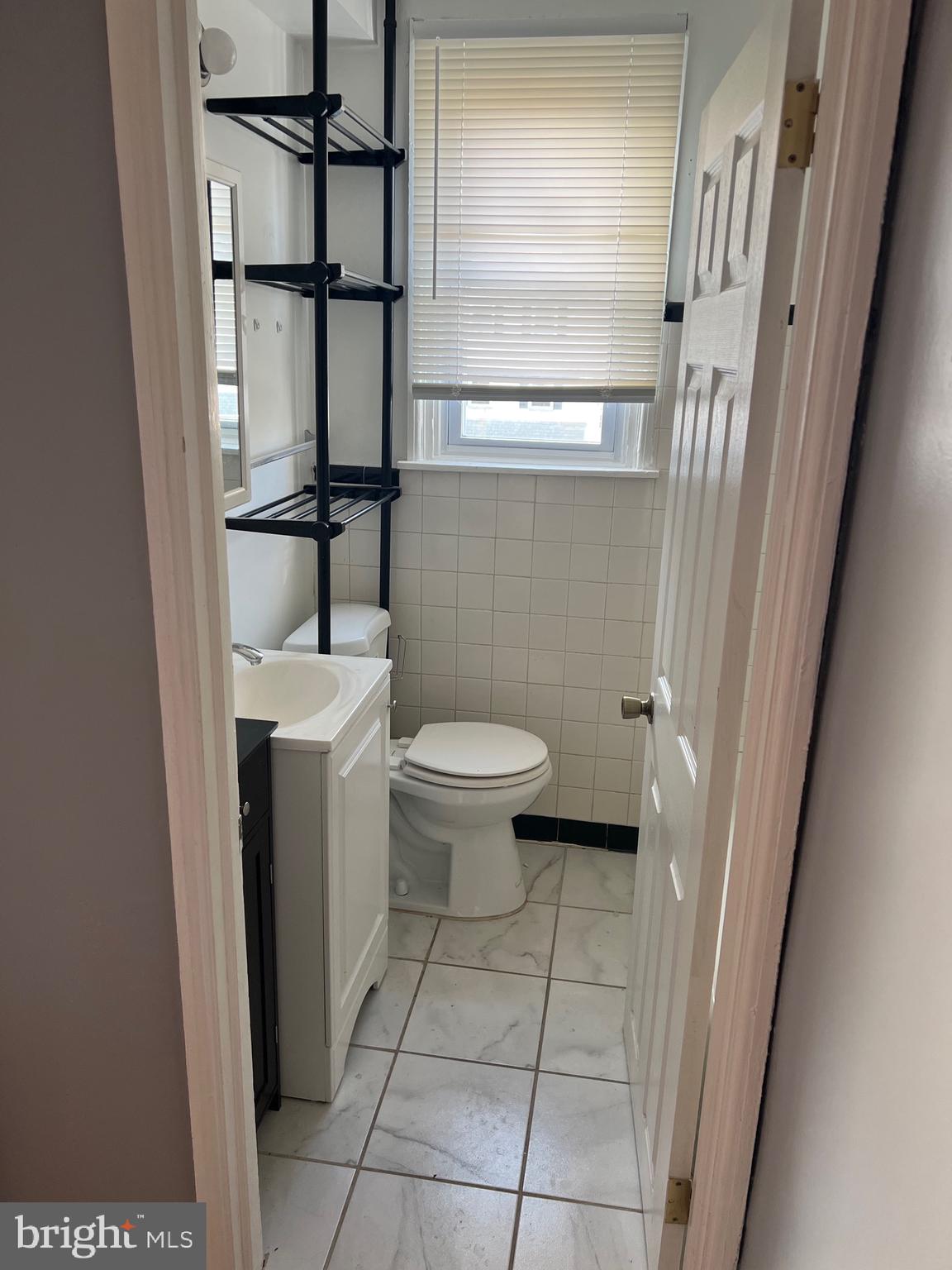 302 E ESSEX AVENUE 2