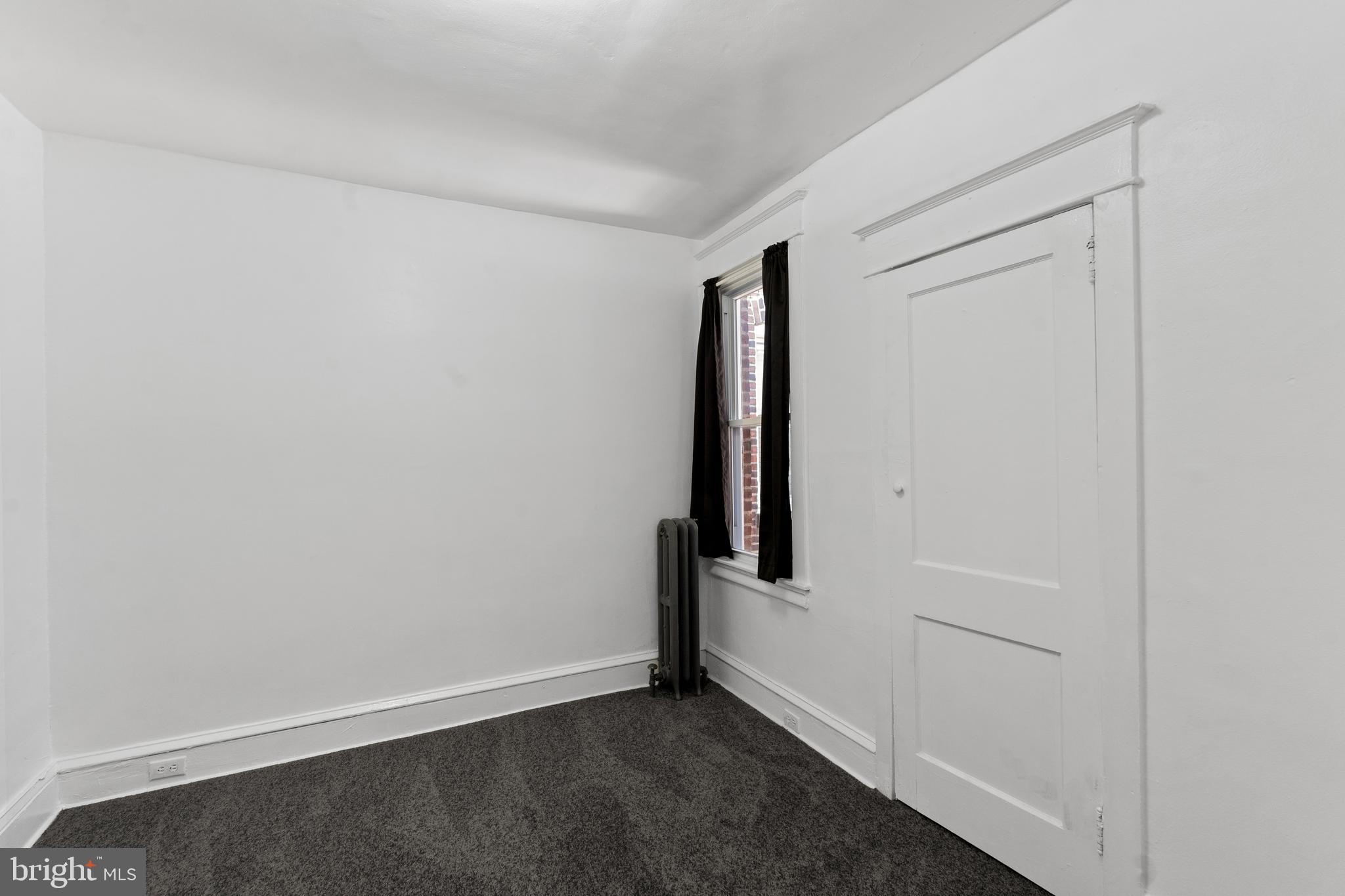 323 BERBRO STREET