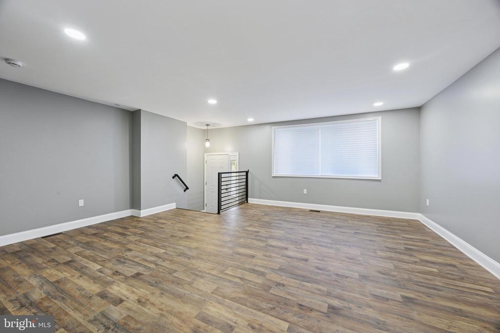 4010 POWELL ROAD