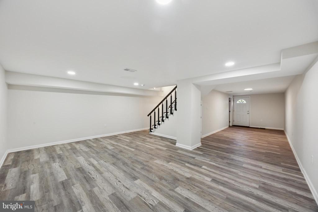 4010 POWELL ROAD