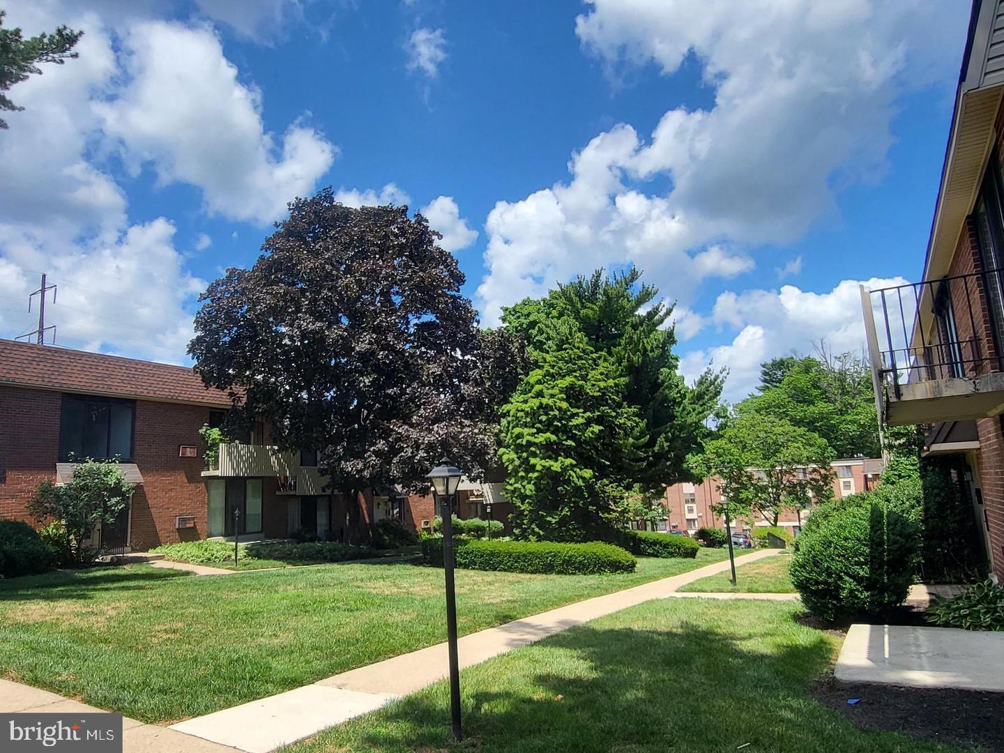 100 E GLENOLDEN AVENUE R-18