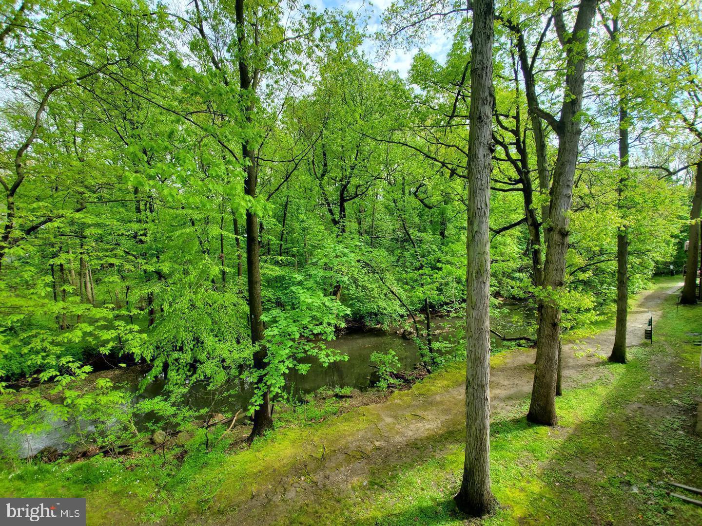 100 E GLENOLDEN AVENUE R-18