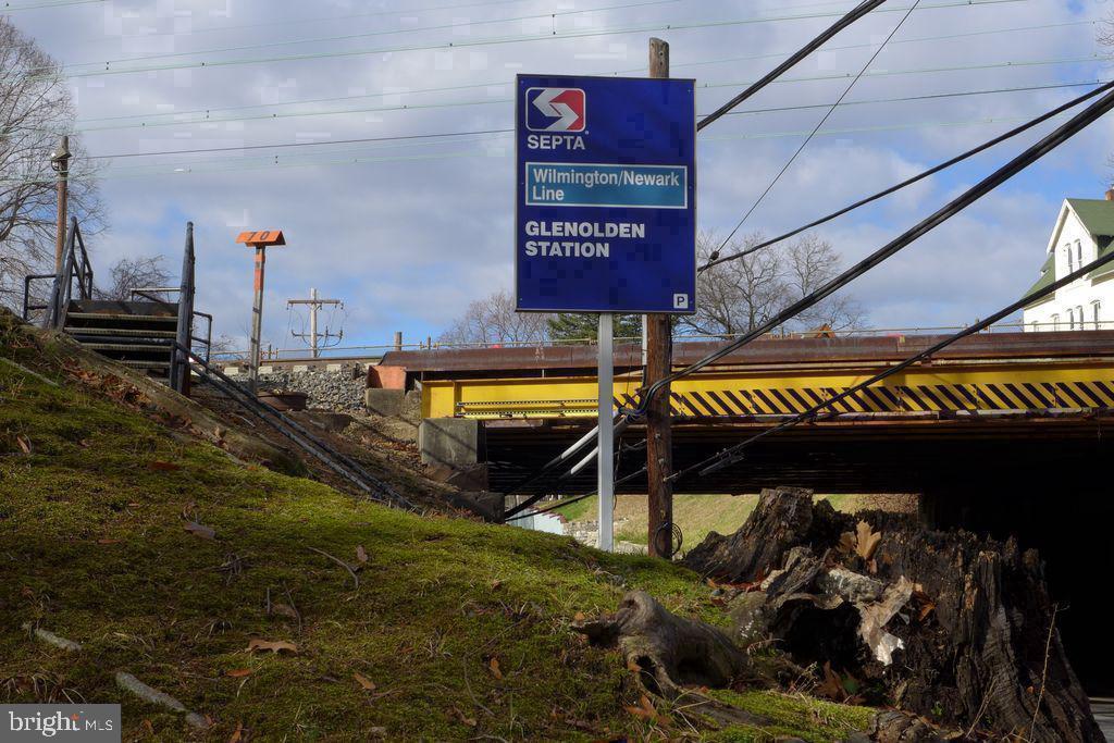 100 E GLENOLDEN AVENUE R-18