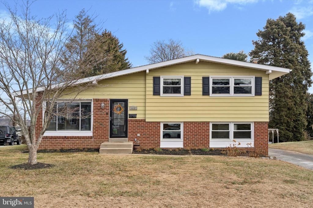 415 MILFORD ROAD