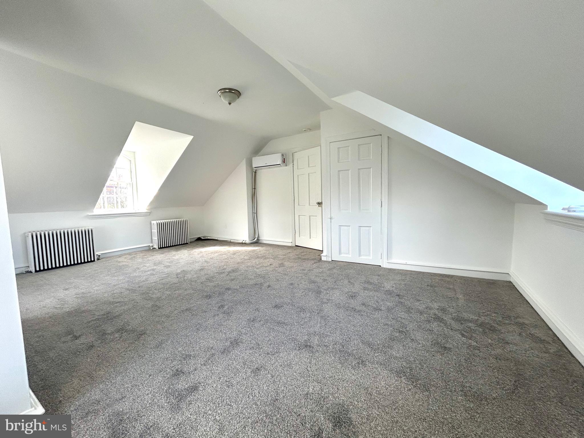 571 N NEWTOWN STREET ROAD