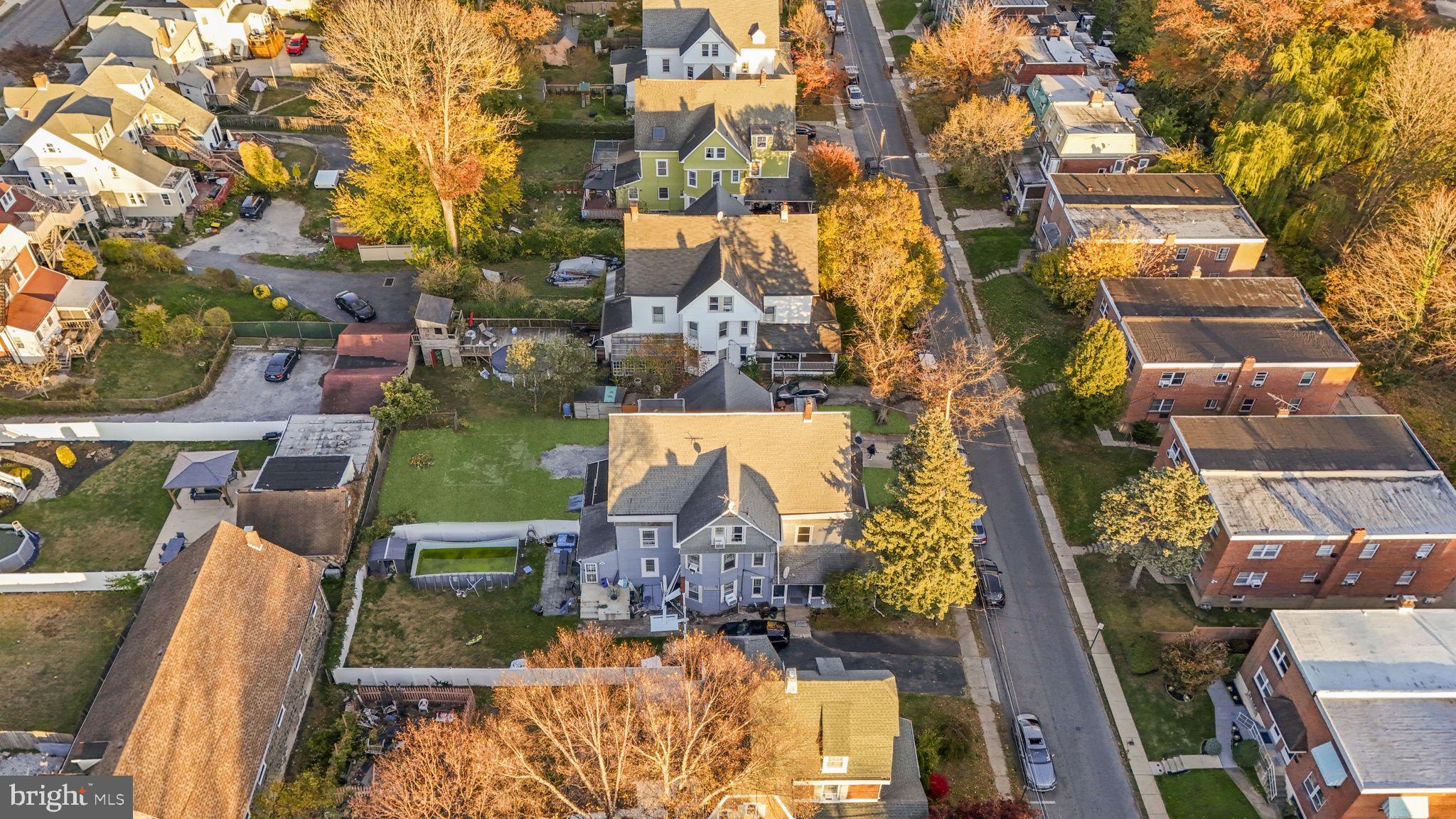 37 E STRATFORD AVENUE