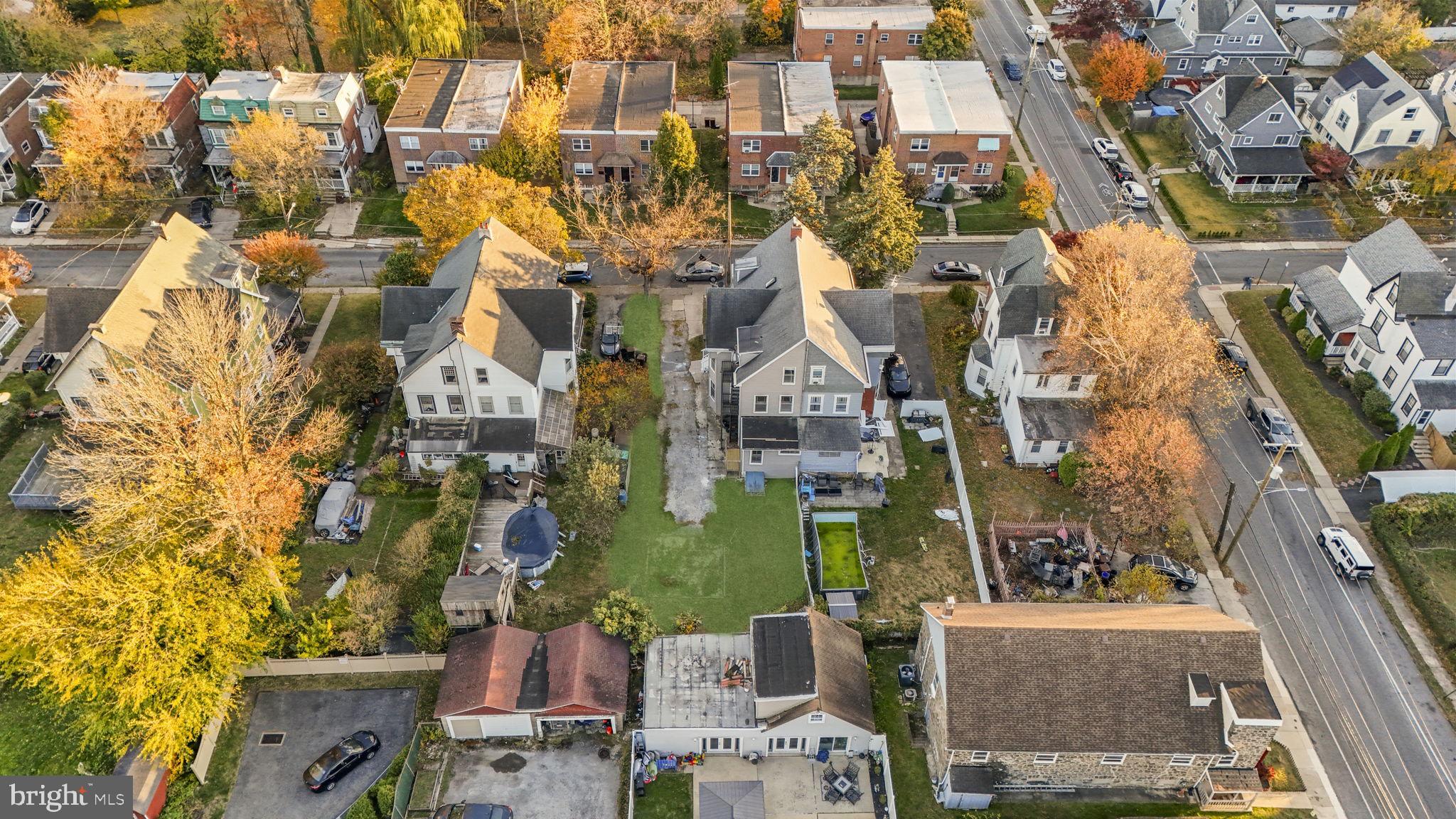 37 E STRATFORD AVENUE