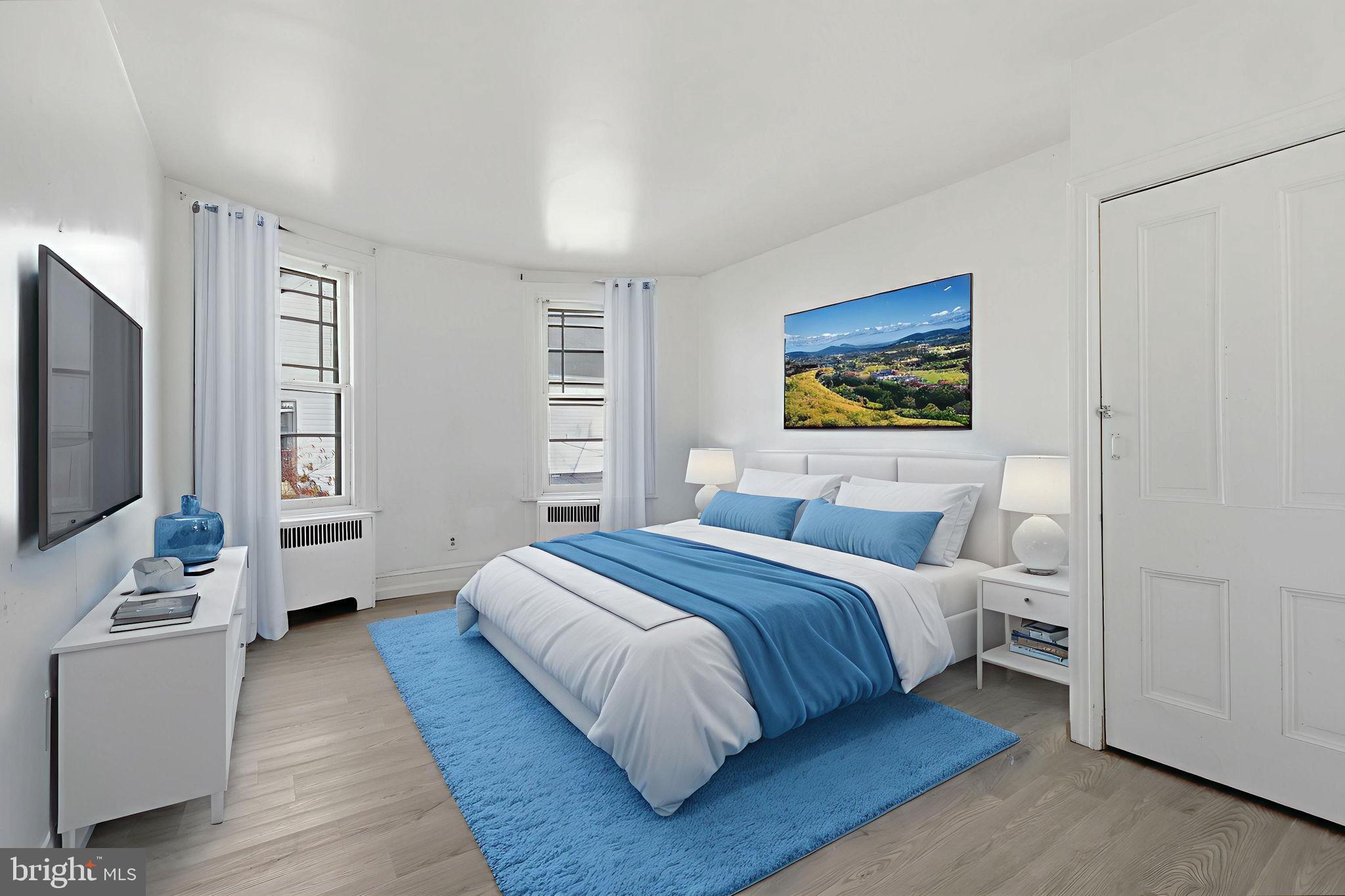 37 E STRATFORD AVENUE