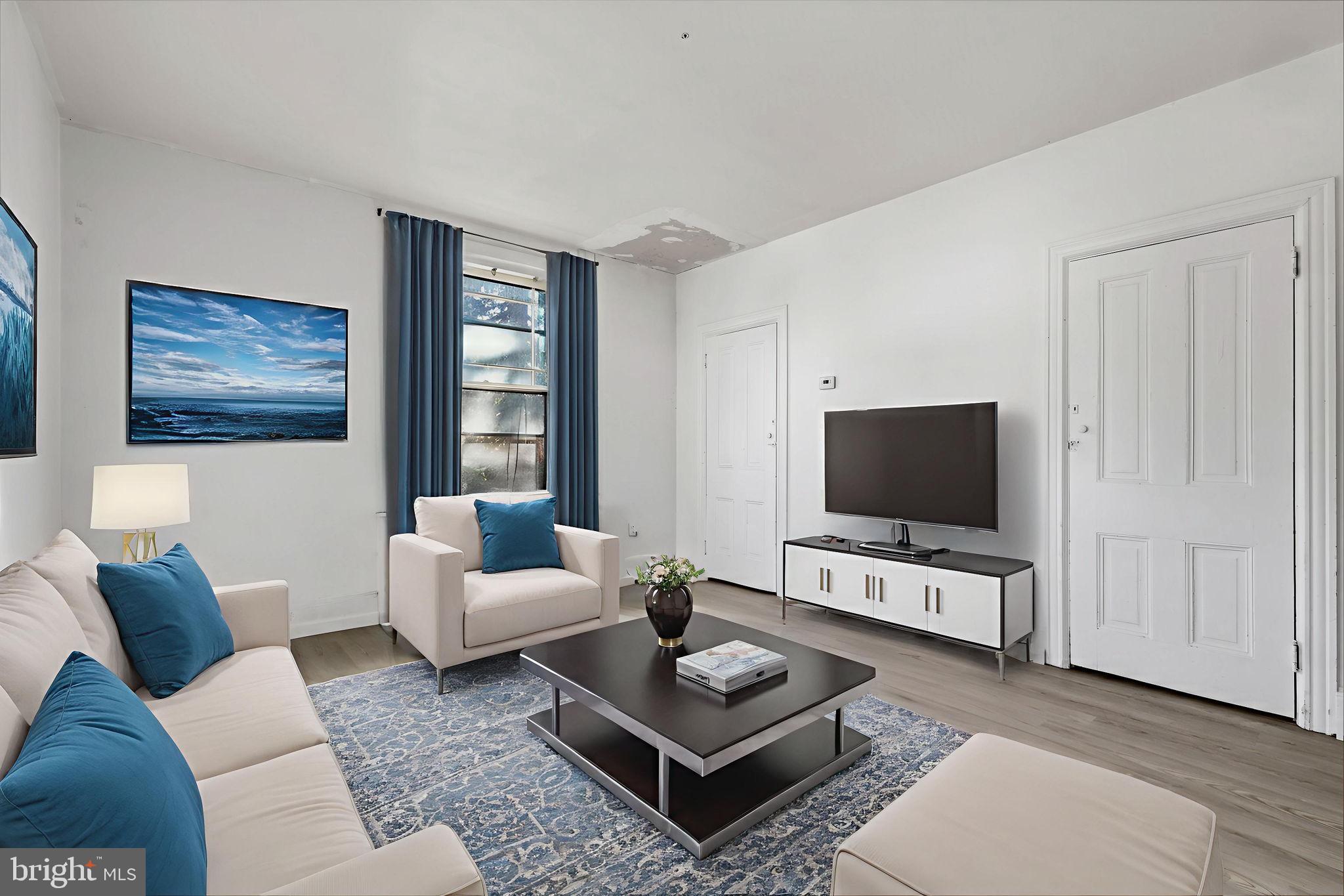 37 E STRATFORD AVENUE