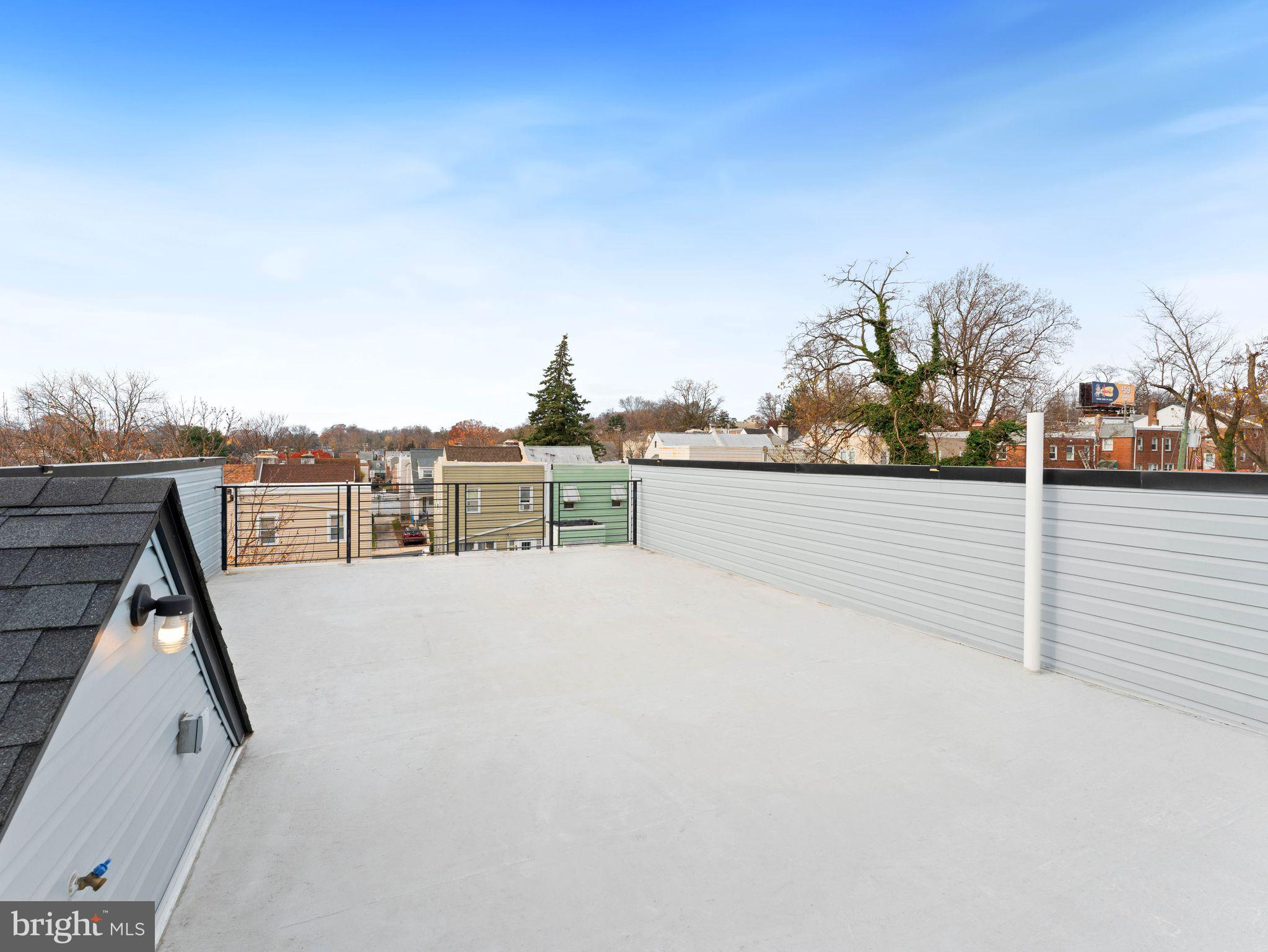 1214 ROOSEVELT DRIVE