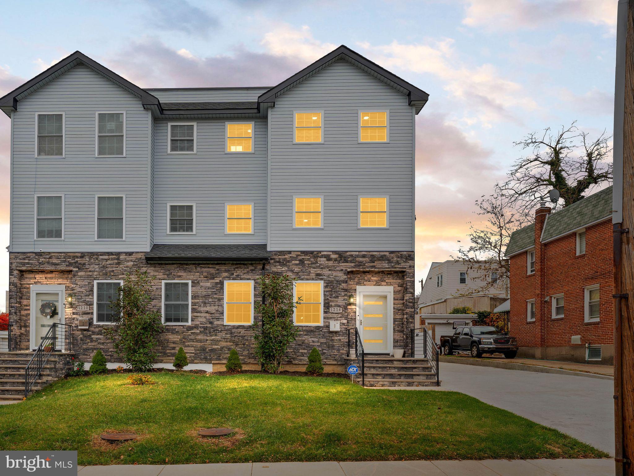 1214 ROOSEVELT DRIVE