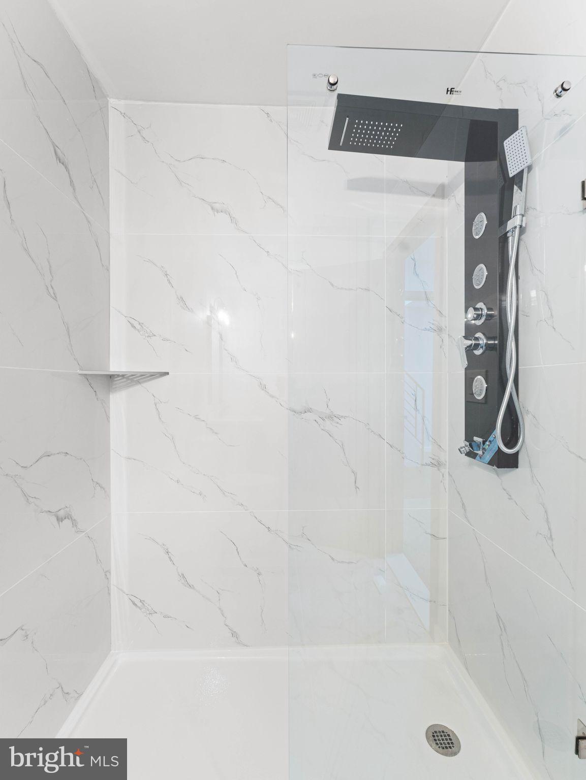 1214 ROOSEVELT DRIVE