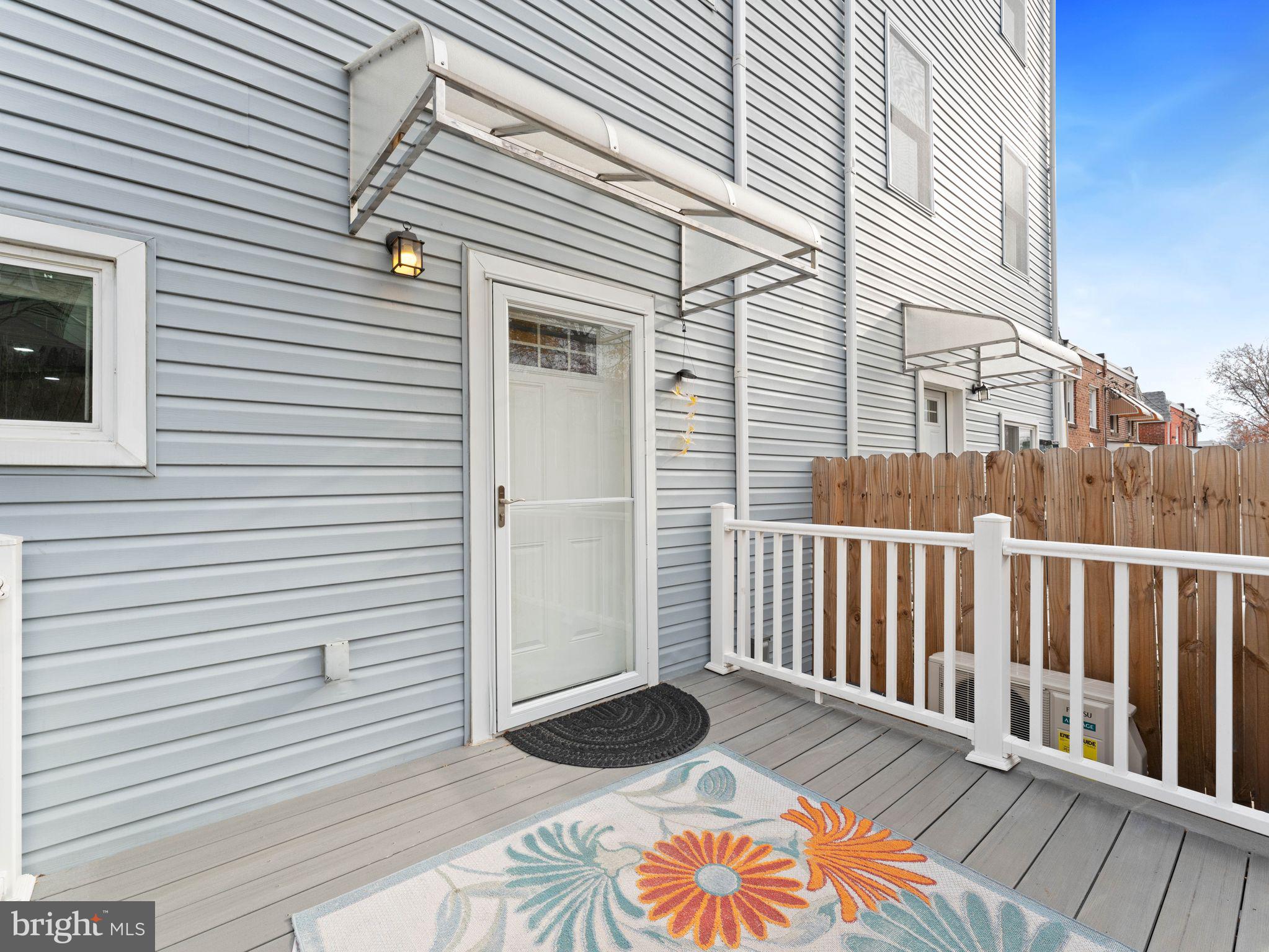 1214 ROOSEVELT DRIVE