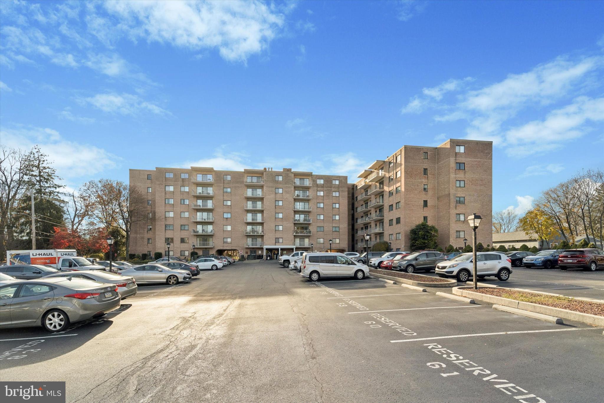 501 N PROVIDENCE ROAD 411