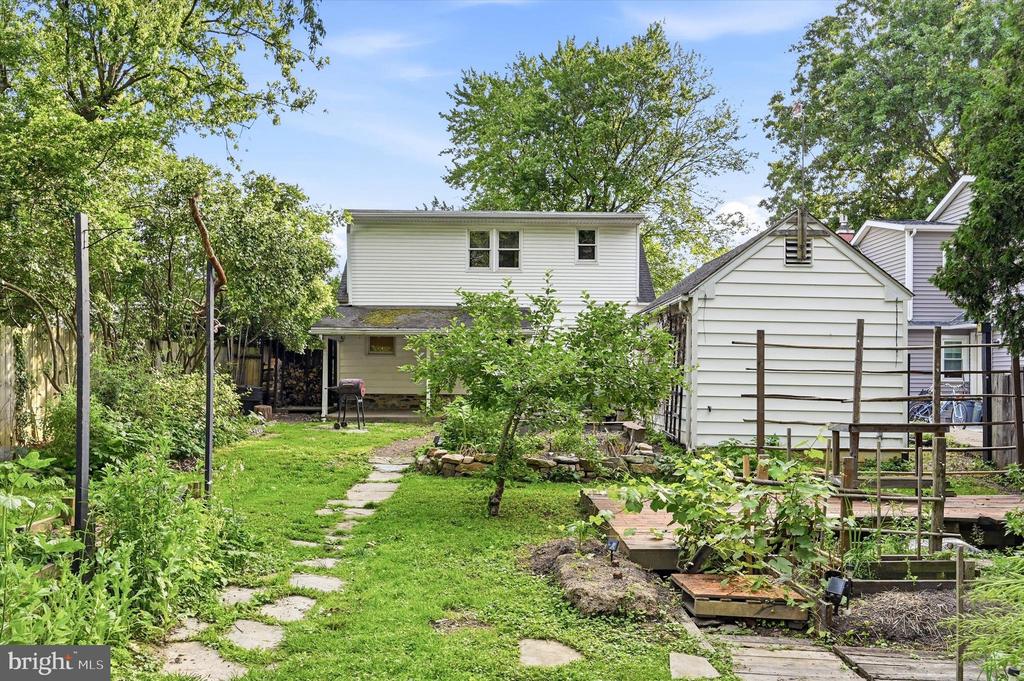 509 GRAND AVENUE